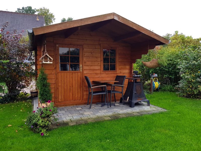 Shed Building